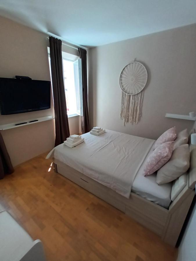 Family Sea Fun Apartment Koper Ngoại thất bức ảnh